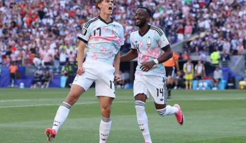 Bélgica goleia os Estados Unidos por 4 a 1 e encerra o sonho do anfitrião na Copa do Mundo