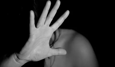 ALERTA: Violência contra mulheres cresce e leva feminicídios ao maior patamar da história do país