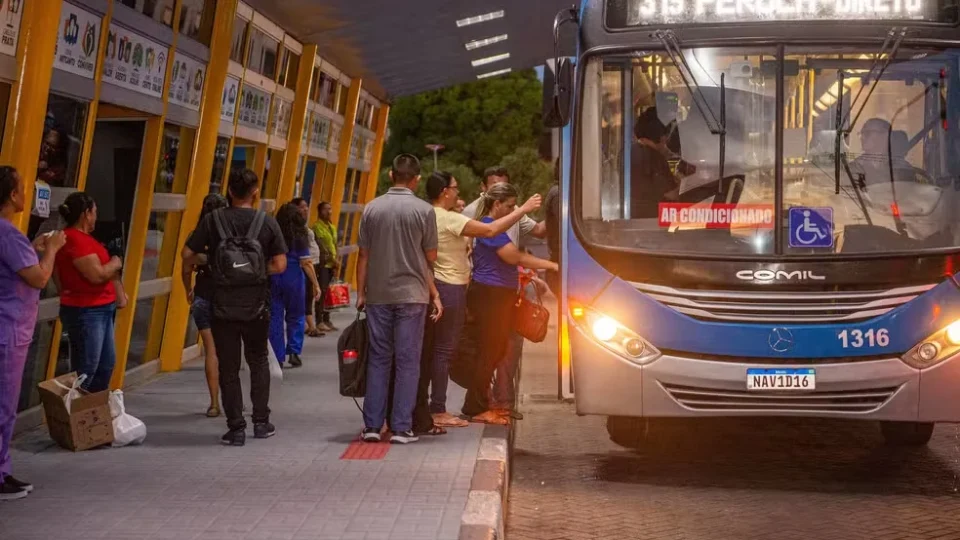 Passageiros podem denunciar problemas no transporte público de Boa Vista através de aplicativo