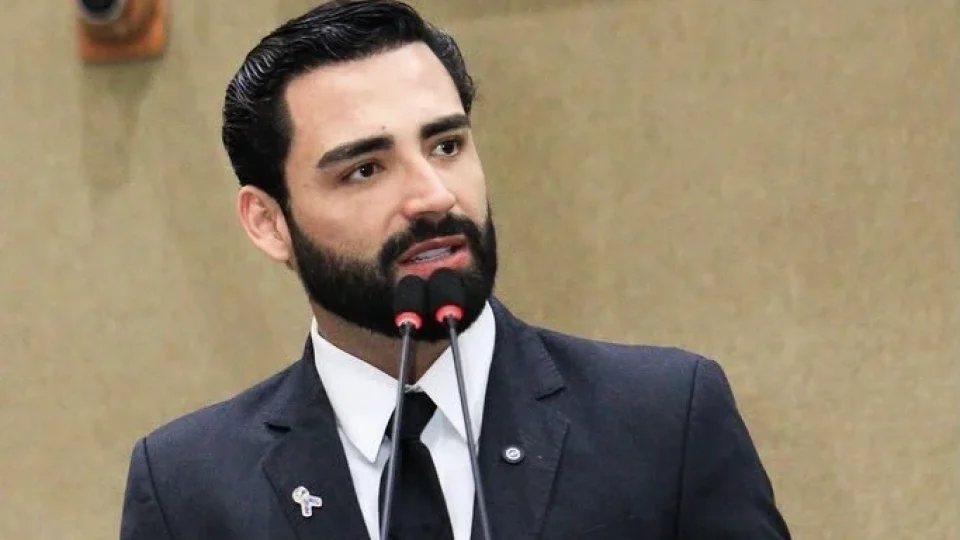 Eurico Tavares propõe emprego para jovens autistas e PcDs em Manaus