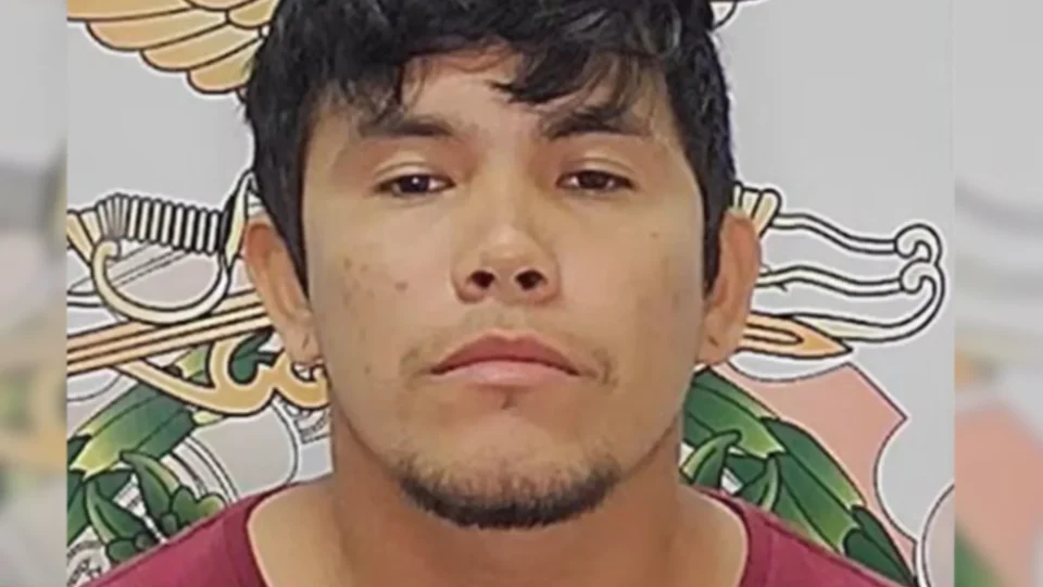 Foragido condenado a 15 anos por roubo é preso após se envolver em acidente de trânsito em Manaus