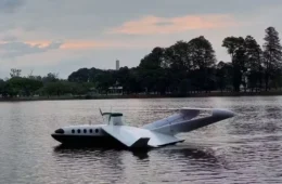 Barco voador criado em Manaus pode levar passageiros pelos rios em 3 horas na Amazônia