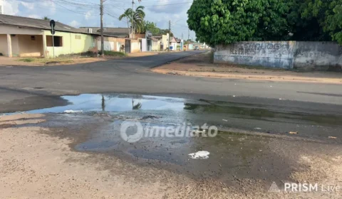 Moradores denunciam esgoto estourado e transtornos na Avenida Mário Homem de Melo, em Boa Vista