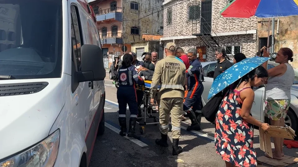 TRÂNSITO | Motociclista sem capacete se envolve em colisão na Pedro Álvares Cabral