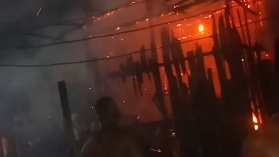 Tragédia: adolescente com TEA morre carbonizado após incêndio em casa no Barreiro