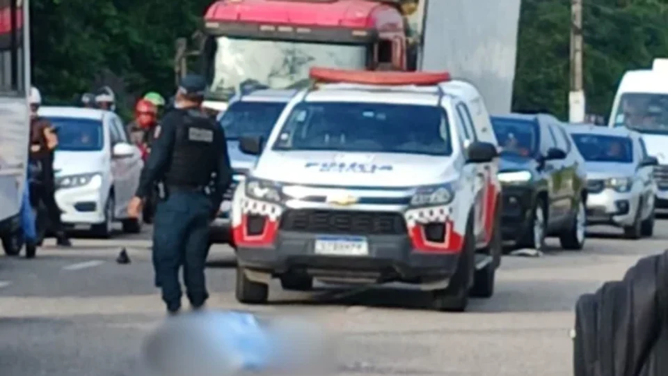 Ciclista morre após ser atingido por carro na Avenida Centenário, em Belém