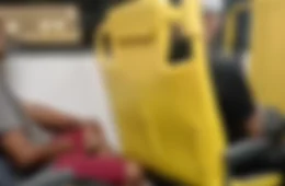 VÍDEO | Homem é flagrado se masturbando dentro de ônibus durante viagem em Belém