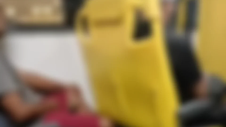 VÍDEO | Homem é flagrado se masturbando dentro de ônibus durante viagem em Belém