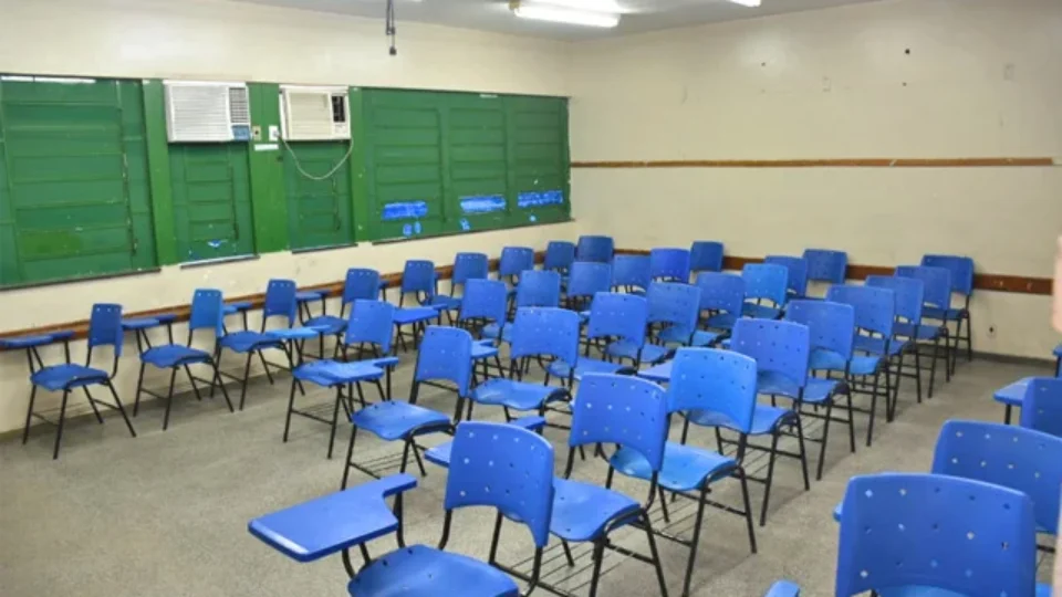Turno da tarde é suspenso em 16 escolas estaduais de Manaus nesta quarta-feira, informa a Seduc