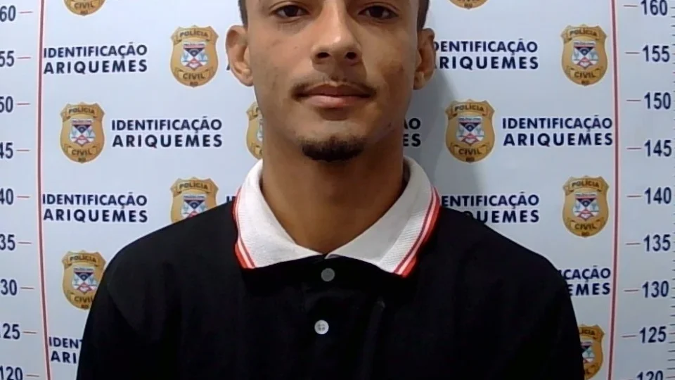 PROCURA-SE: Polícia Civil divulga foto de foragido e pede ajuda da população para localizá-lo