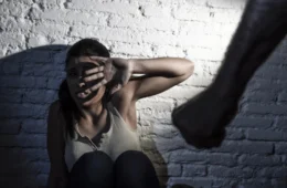 Taxa de feminicídio tem redução em todo o Brasil