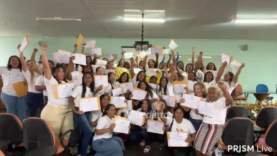 Cinquenta mães solo refugiadas e migrantes concluem formação em empreendedorismo em Boa Vista