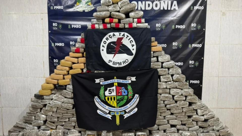 345 tabletes de maconha e pasta base de cocaína são apreendidos em residência de Porto Velho