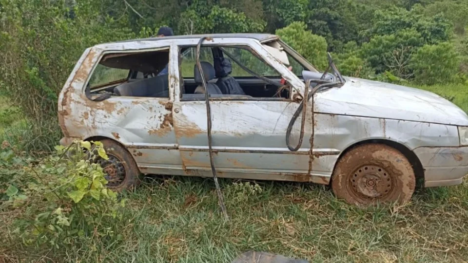 Três pessoas da mesma família morrem após carro cair em represa em Alta Floresta do Oeste