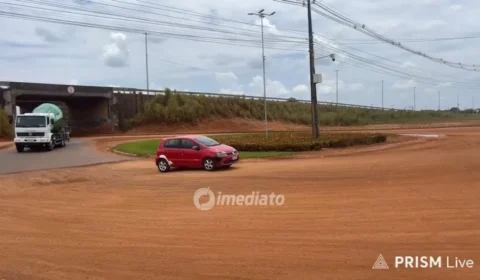 Moradores cobram conclusão de obras em avenida no Distrito Industrial