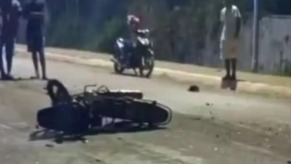 Jovem de 18 anos e homem de 27 morrem após serem atingidos por caminhonete em Cujubim