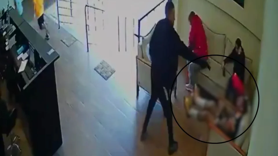 VÍDEO: Homem é executado a tiros dentro de academia em São José dos Campos