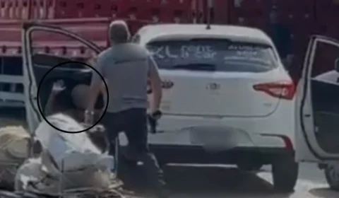 VEJA: Policial atira contra carro de motorista de aplicativo após acidente no Jorge Teixeira