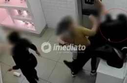 VEJA VÍDEO: Cliente agride funcionário de sorveteria após cobrança de R$ 1 por embalagem