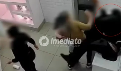 VEJA VÍDEO: Cliente agride funcionário de sorveteria após cobrança de R$ 1 por embalagem