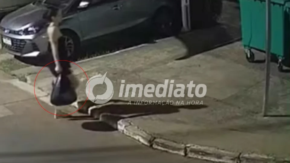 VEJA VÍDEO: Mãe é flagrada jogando filha recém-nascida em lixeira de condomínio