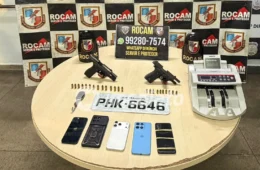VEJA VÍDEO: Quadrilha que assaltou mercadinho no Planalto é detida com armas em Manaus