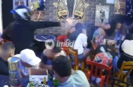 VEJA VÍDEO: Pistoleiro invade bar e mata homem e mulher a tiros durante ataque registrado por câmeras