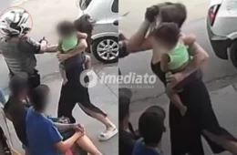 VEJA: Vídeo mostra mulher dando tapa em PM e sendo derrubada com soco durante abordagem em adega