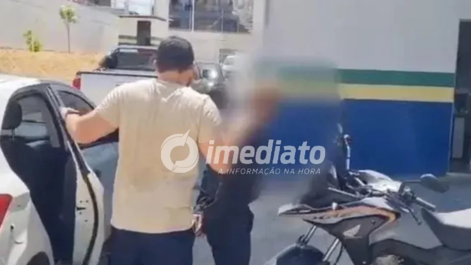 Homem é preso suspeito de manter adolescente em cárcere privado e agenciar prostituição em Manaus