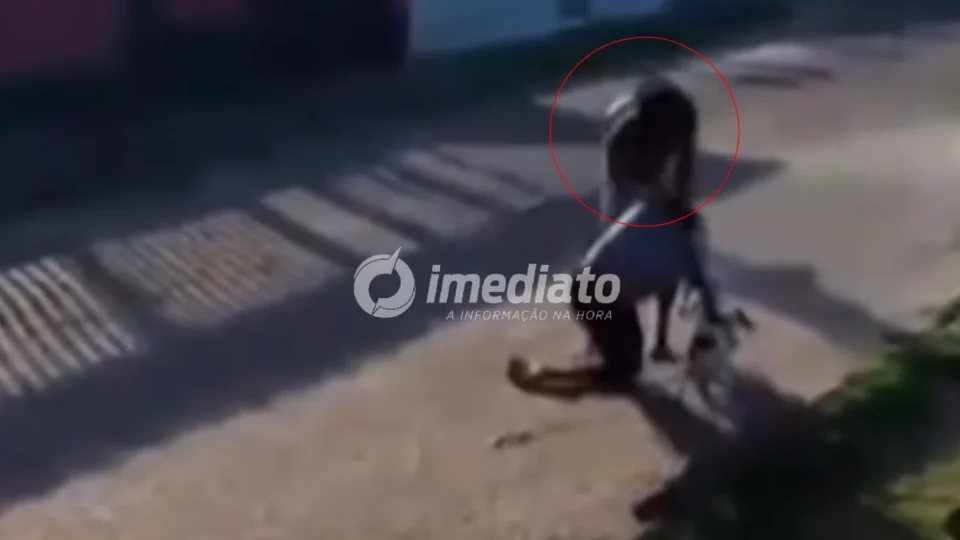 VÍDEO: Filho agride pai idoso no meio da rua durante celebração do Dia dos Pais em Belém, no Pará