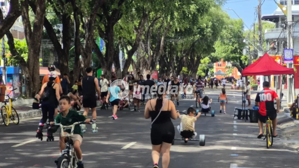 Faixa liberada em Manaus ganha aulas de patinação e atrai famílias para manhã de esporte e lazer