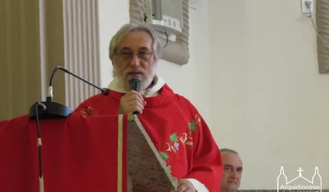 Homilia Dominical por Pe. Daniel Curnis: SOU EU, NÃO TENHAIS MEDO! Mt 14,22-33