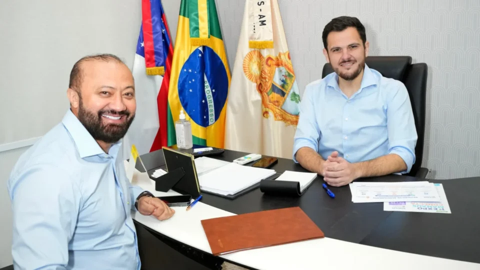 Prefeito Renato Junior anuncia que Manaus supera Rio de Janeiro e São Paulo com melhor desempenho entre redes municipais de ensino