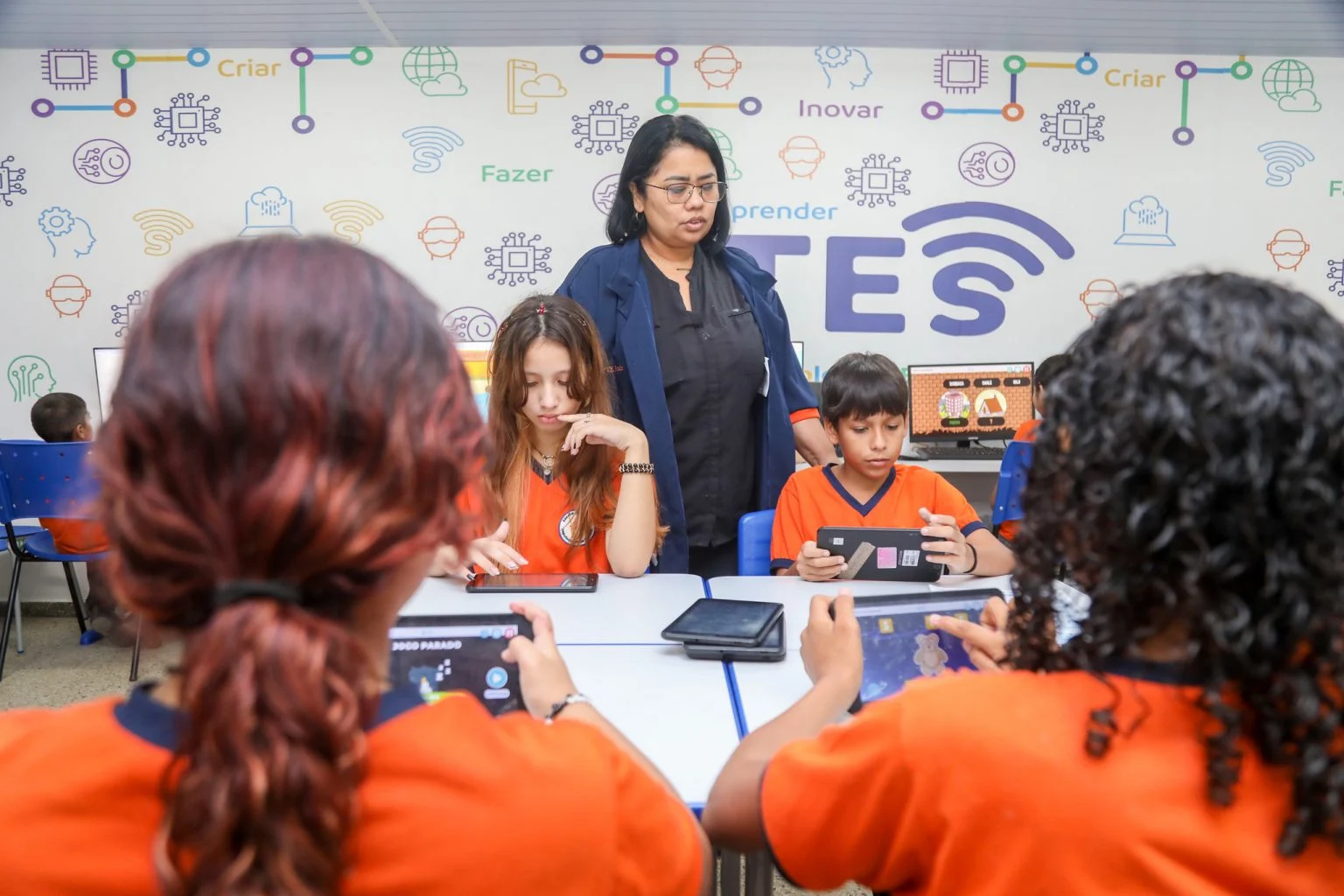 #paratodosverem – alunos das escolas municipais têm acesso à ferramentas de tecnologia para estudar