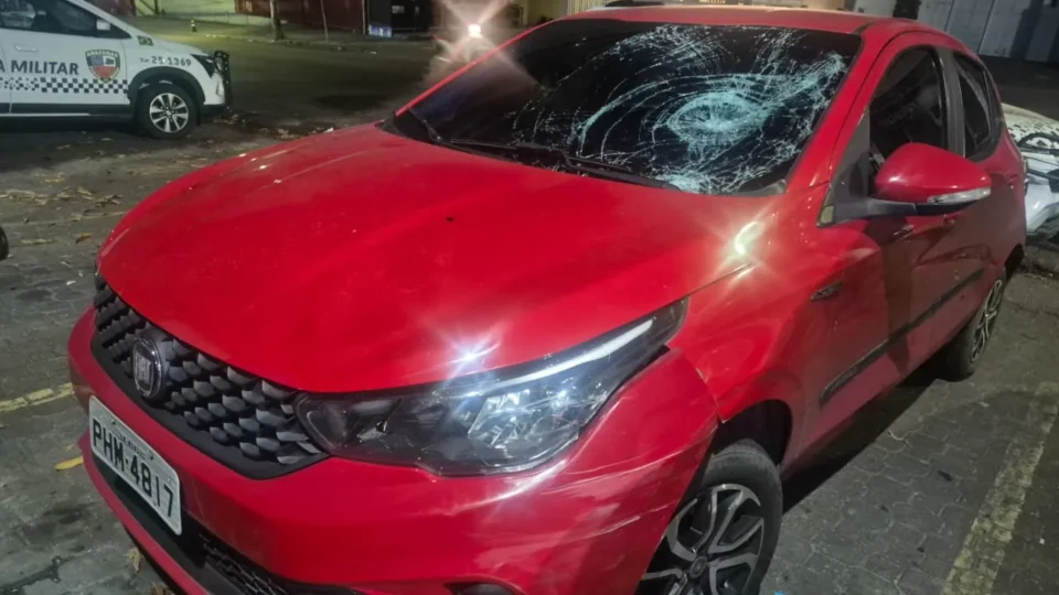 Motorista suspeita de embriaguez atropela pedestre, foge e acaba presa em Manaus