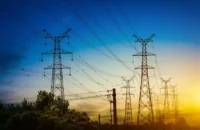 Conta de luz seguirá com bandeira amarela em agosto
