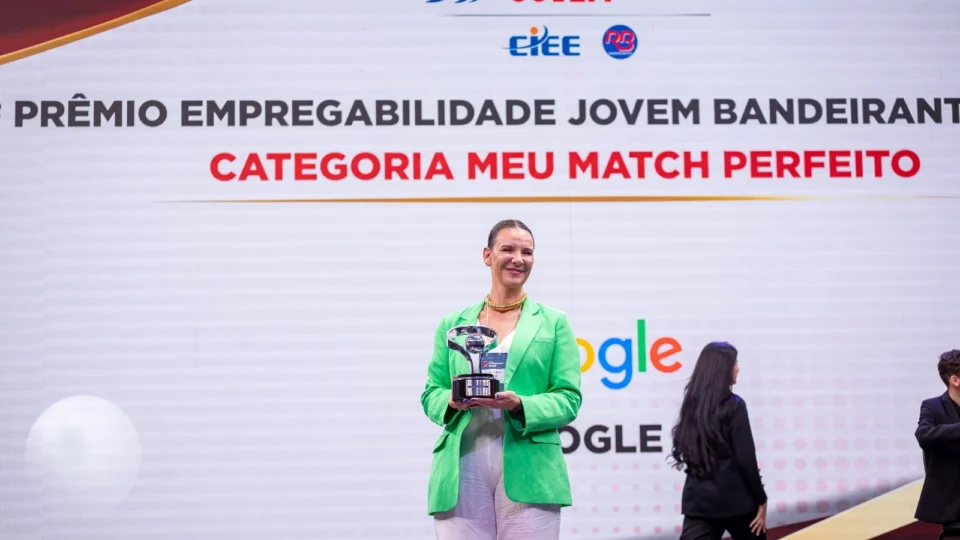 Google, Banco do Brasil, Itaú e Petrobras estão entre empresas dos sonhos dos jovens para trabalhar