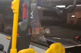 Ônibus é depredado durante confusão entre torcidas organizadas após jogo pela Série C em Belém