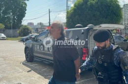 Homem é preso por porte ilegal após ser encontrado com arma furtada de guarda municipal