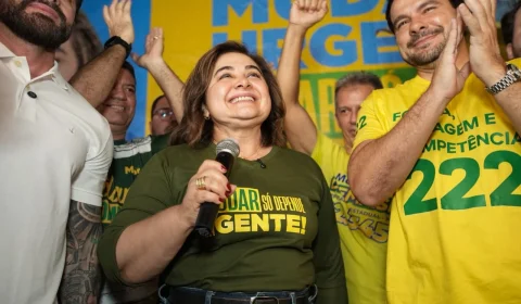 ‘Adesivaço 22′ e lançamento de nova identidade visual marcam início da campanha de Maria do Carmo ao Governo do Amazonas