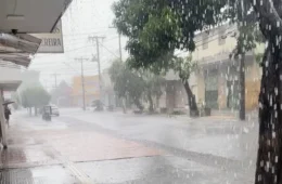 CHUVA: INMET emite alerta amarelo para Manaus neste domingo