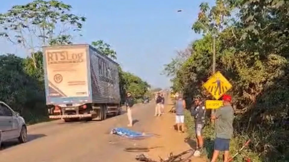 TRAGÉDIA NA BR-319: CAMINHONEIRO É PRESO APÓS ATROPELAR E MATAR CICLISTA