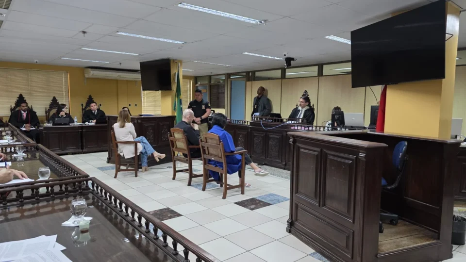 Professor e amante são julgados em Belém acusados de tentar matar mulher com gás de cozinha e remédios