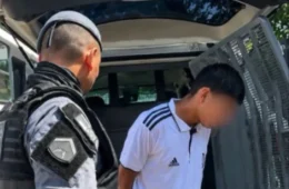 FUGA FRUSTRADA: passageiro com dois mandados por roubo tenta escapar da PM em Macapá