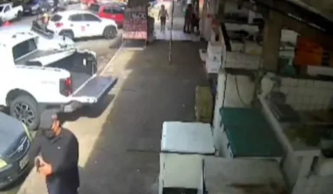 Vídeo: assaltante leva R$ 60 mil em ouro de vítima na feira da Marambaia, em Belém