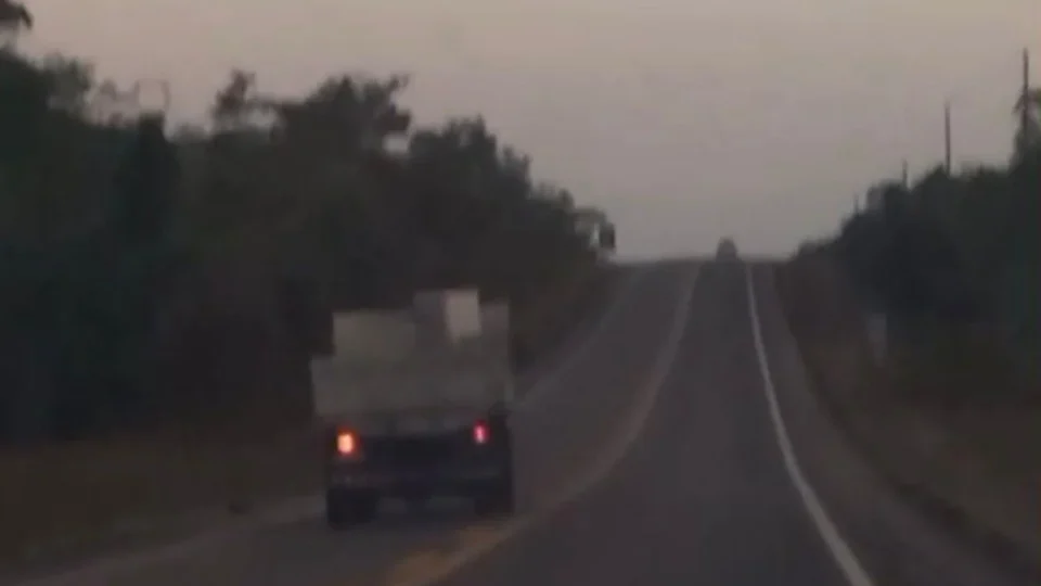 PERIGO NA ESTRADA: motorista embriagado é preso após dirigir caçamba em zigue-zague no Amapá