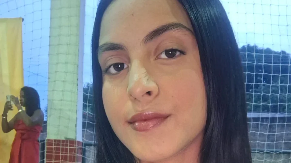 Adolescente de 15 anos desaparece após sair de casa de moto em Tucumã