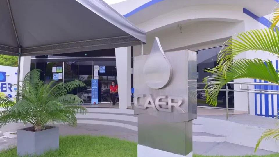 Último dia! Concurso da Caer encerra inscrições nesta segunda (31); salários chegam a R$ 9,7 mil