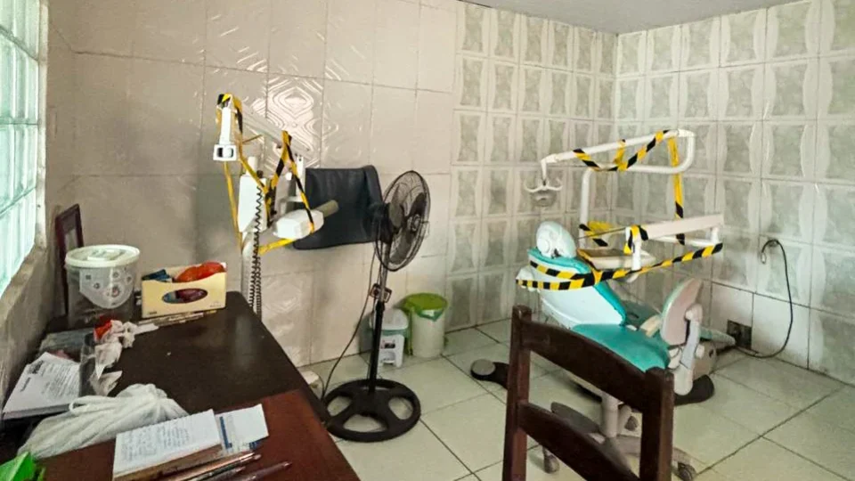 RISCO À SAÚDE | Consultório odontológico é interditado em Icoaraci após irregularidades sanitárias