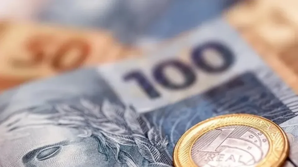 INSS começa a pagar benefícios de agosto; veja quando o dinheiro cai